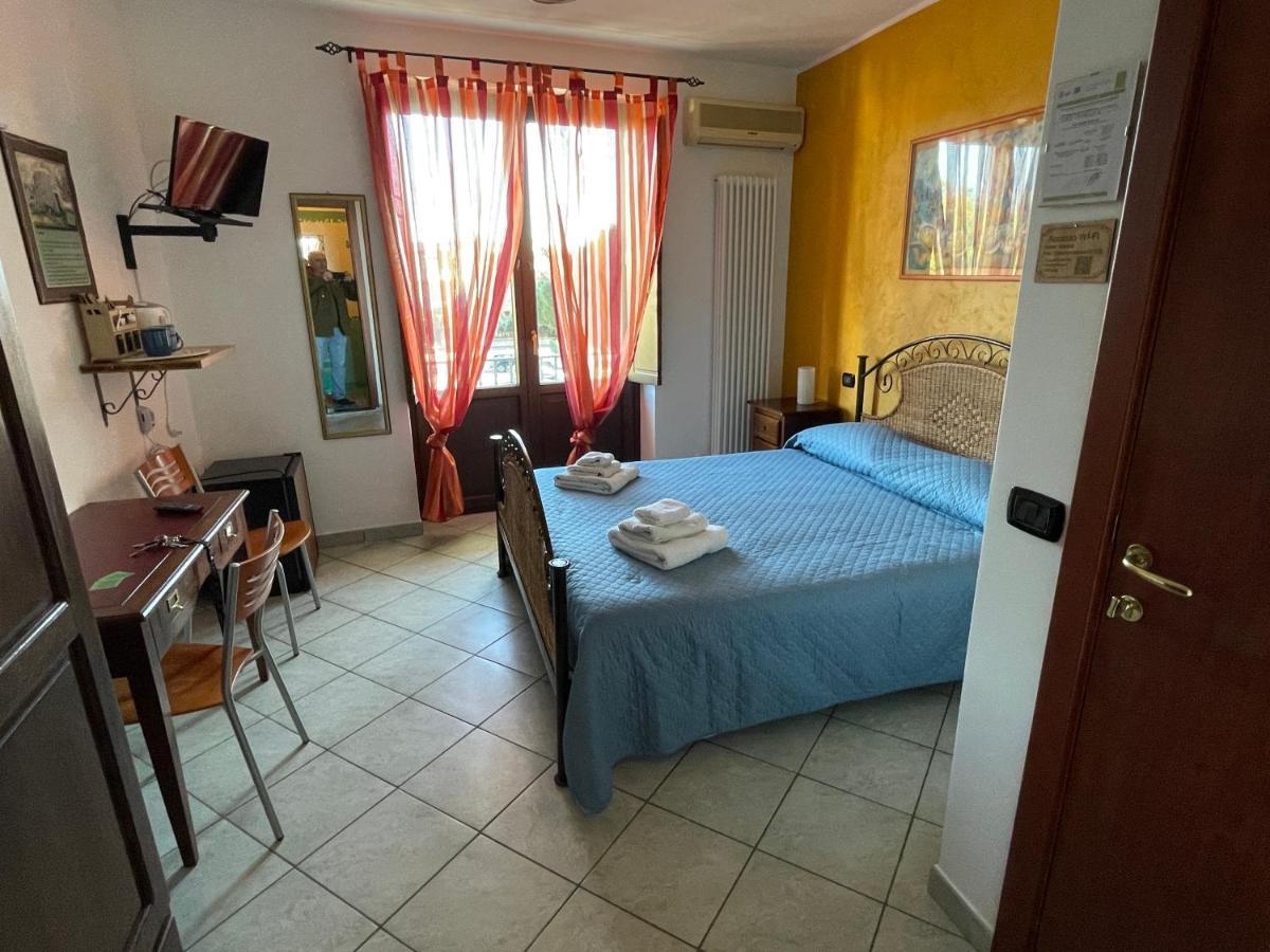 B&B Martius 2 Martano Exterior photo